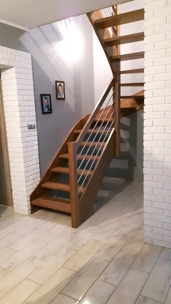 Schody samonośne — realizacja Schody Cezar, zdjęcie 103